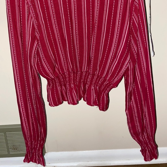 Long sleeve crop top size medium from forever 21 - Picture 4 of 4